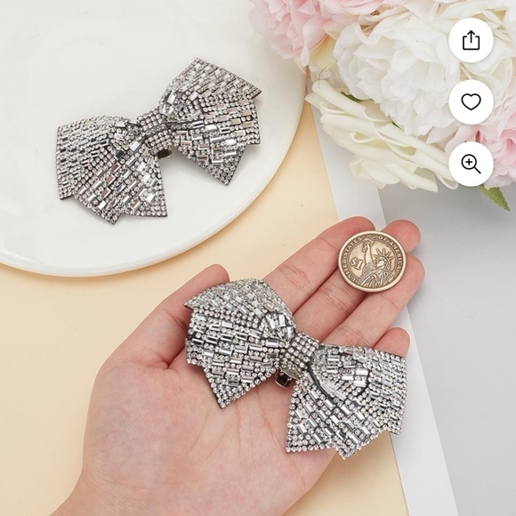 Steve Madden 1 Pair Grey Bow Shoe Clips Wedding Rhinestone Bow Shoe Buckles - Picture 2 of 8